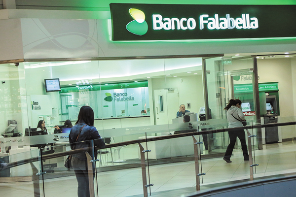 Falabella integra CMR al banco y se esperan sinergias por hasta US$ 20 millones