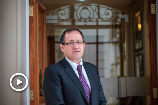 Beyer: “El desafío de los gobiernos es subirse a las agendas emergentes”
