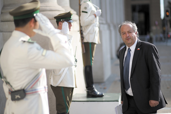 Anuncios en pensiones: la deuda del gobierno en la cuenta pública