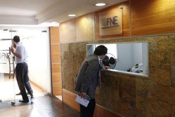 Agrupación de cirujanos de Valparaíso responde a acusación de la FNE