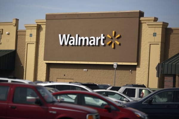 Walmart vende sus operaciones en Brasil en medio de cambios a su área internacional