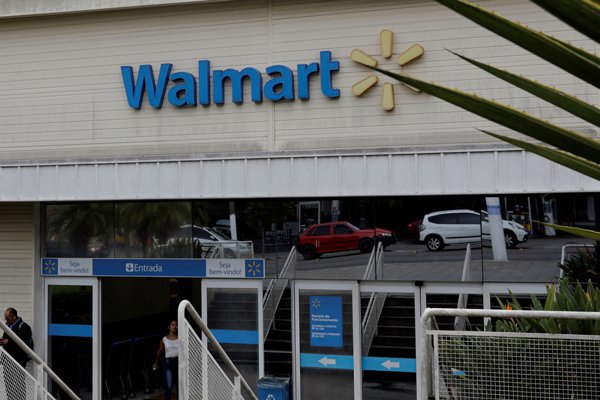 Walmart vende sus operaciones en Brasil para reducir pérdidas