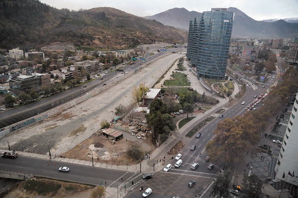 Teleférico Bicentenario: mesa de trabajo analizará nueva ubicación para estación en Providencia