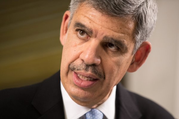 Mohamed El-Erian advierte que Brasil puede ser la próxima ficha del dominó en caer