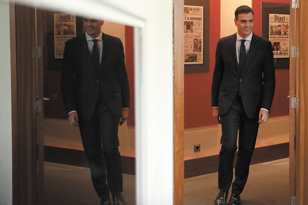 Sánchez inaugura gobierno en España