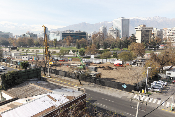 Senerman activa construcción de nueva torre de oficinas frente a TVN