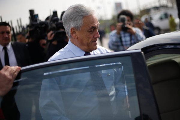 Diputado Hirsch denuncia a Piñera ante el Servel por aceptar donación de empresa extranjera en su campaña