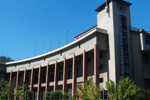 La carta con la que Davor Harasic puso fin a tres años al mando de la Facultad de Derecho de la Chile