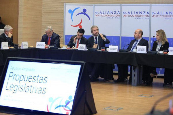 Piden al gobierno regular conflictos de interés