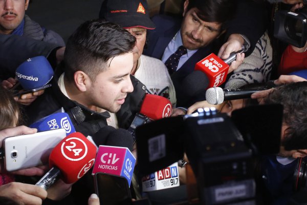 Gobierno exigirá por ley que Uber identifique sus autos