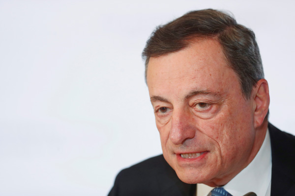 BCE anuncia que comenzará a retirar estímulos y Draghi dice que el euro es “irreversible”