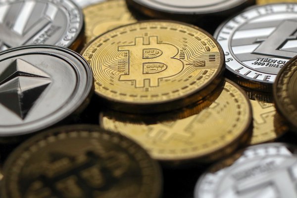 Máxima autoridad global de bancos centrales afirma que criptomonedas nunca serán viables