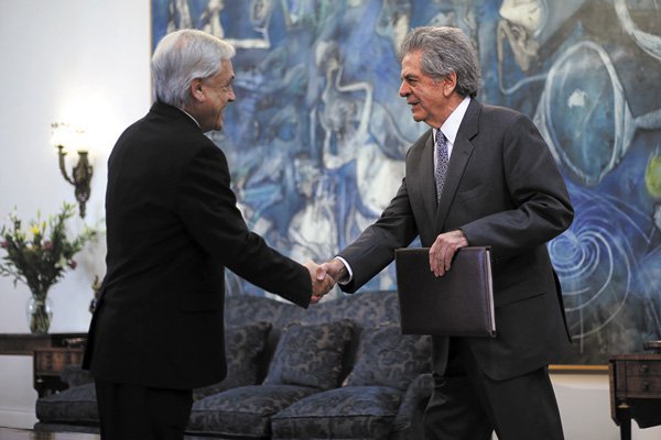 Corte Suprema le pide a Piñera no recortar su presupuesto