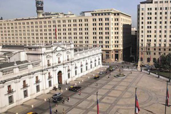 Diputados buscan imponer "límite ético" a sueldos de autoridades del Estado