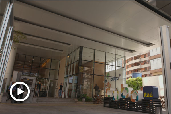 <p>Cubo Itaú: El lugar que busca interconectar Chile y Brasil</p>