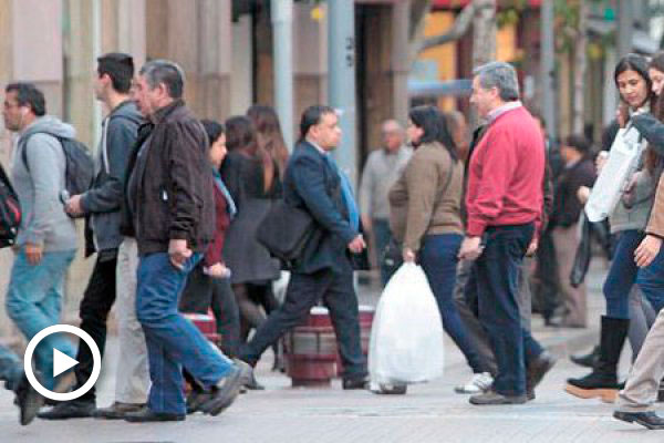 Gasto de las familias chilenas en los últimos cinco años creció más en entretenimiento que en salud