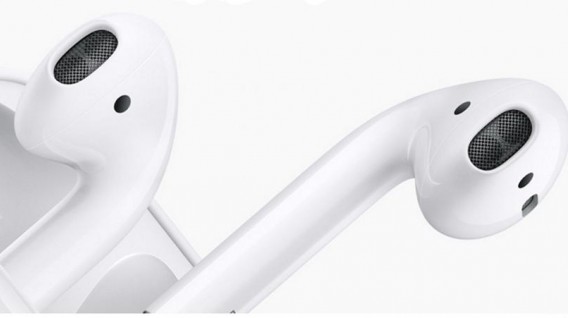 Apple está tratando de aumentar el rango en que pueden funcionar los AirPods fuera de un iPhone o un iPad. (Foto: Apple)