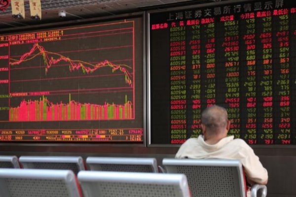 La Bolsa china agrava su caída tras entrar en un mercado bajista