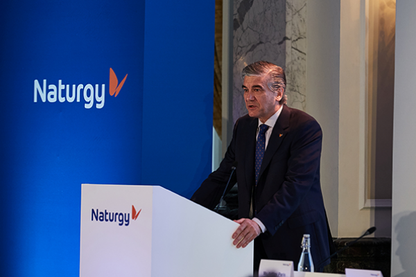 Tras cambio de nombre, la ex Gas Natural Fenosa lanza millonario plan de inversiones para Chile