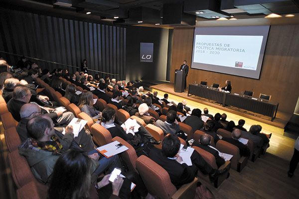 LyD-DF: Expertos debaten sobre migraciones