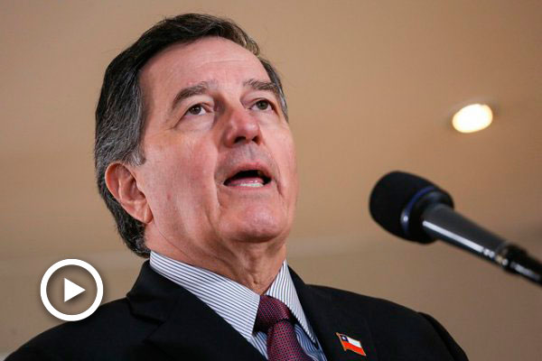 Canciller defiende exigencia de certificado de salud para visa a haitianos