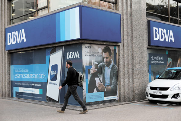 BBVA Chile se despide en reunión con Hacienda