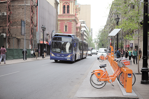 Salvavidas para Bike Santiago: firma brasileña se queda con el 100% de la empresa de bicicletas compartidas