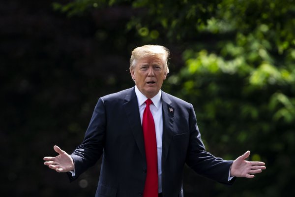 <p>Trump complica aún más a Theresa May: dice que reunirse con Putin será más fácil</p>