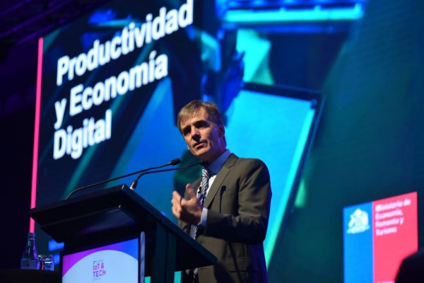 Valente: "Si escala esta guerra comercial, vamos a tener el precio del cobre en niveles bajos por largo tiempo"
