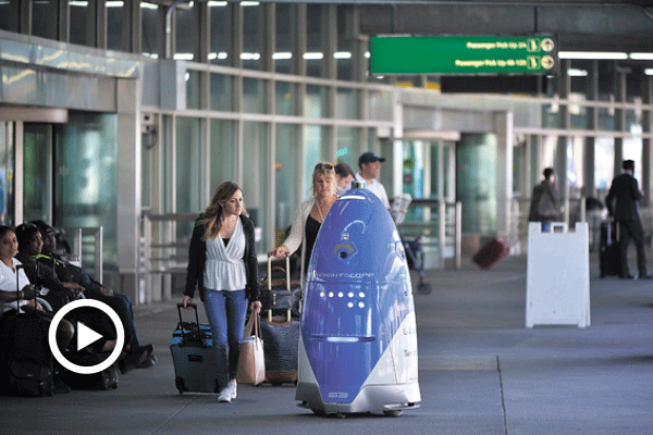 ¿Star Wars? No, es el robot de seguridad de un aeropuerto