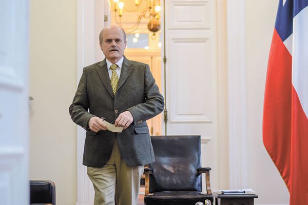 Las gestiones en Santiago del exintendente de Magallanes