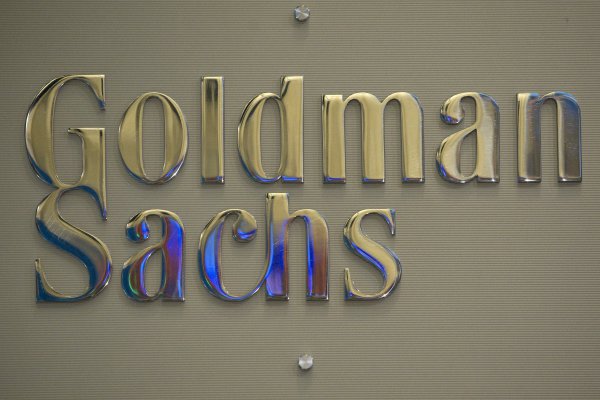 <p>Ganancias de Goldman suben 44% y banco pone fecha a llegada de nuevo CEO</p>