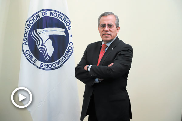 Unión Internacional del Notariado y caso chileno: “Veo que no están en un estado ideal”