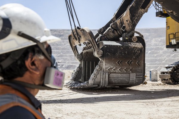 Sindicatos de Chuquicamata bajan paro ante falta de apoyo