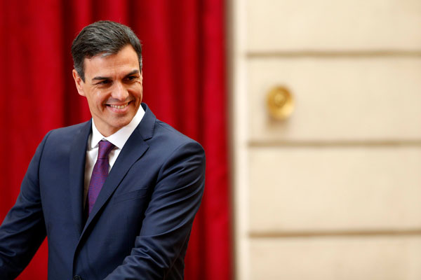 El gobierno socialista de Sánchez disfruta una luna de miel en España