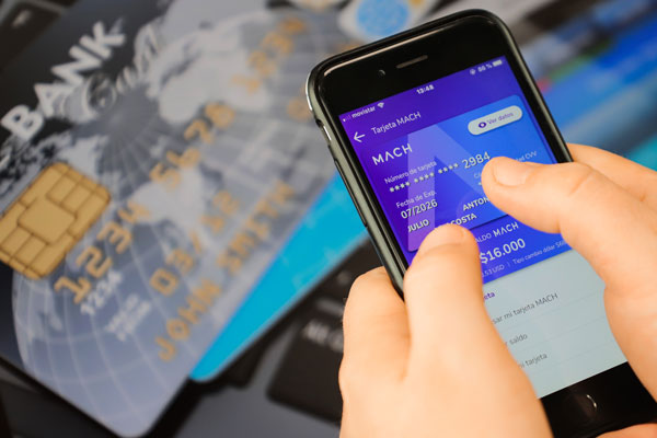 Tarjetas de prepago toman fuerza y las instituciones financieras alistan planes