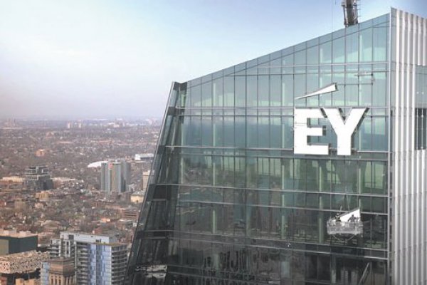Siguen los cambios en las grandes auditoras con la salida de dos socios en EY