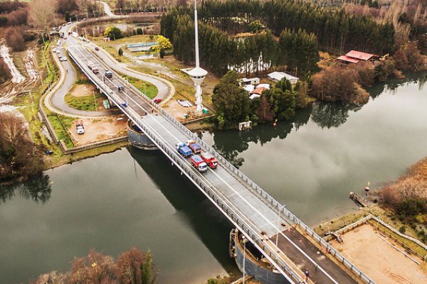 Puente Cau Cau podría estar operativo a mediados de agosto