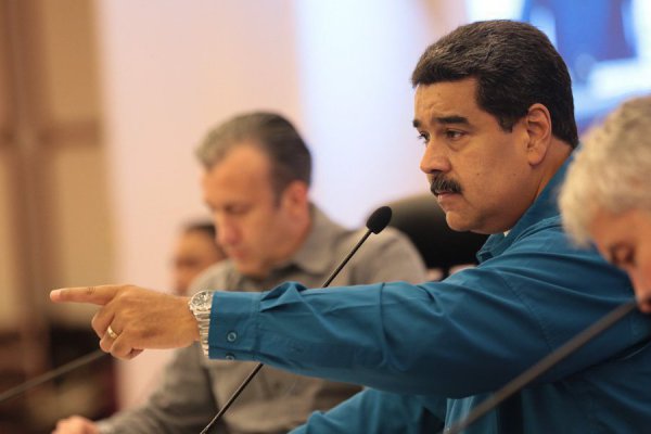 Maduro asume “responsabilidad” en crisis venezolana