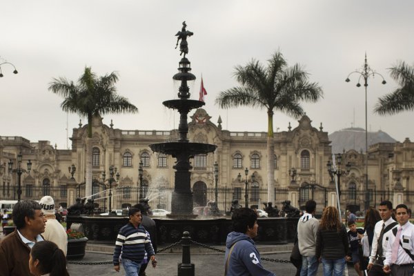 Perú eleva proyección de crecimiento este año de 3,6% a 4,0% pero recorta pronóstico para 2019