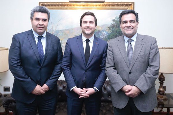 Miguel Zamora, Francisco Moreno y Fernando Barraza. Foto: Ministerio de Hacienda