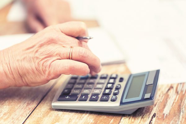 Las claves del negocio de selección de pensiones que los reguladores pusieron bajo la lupa