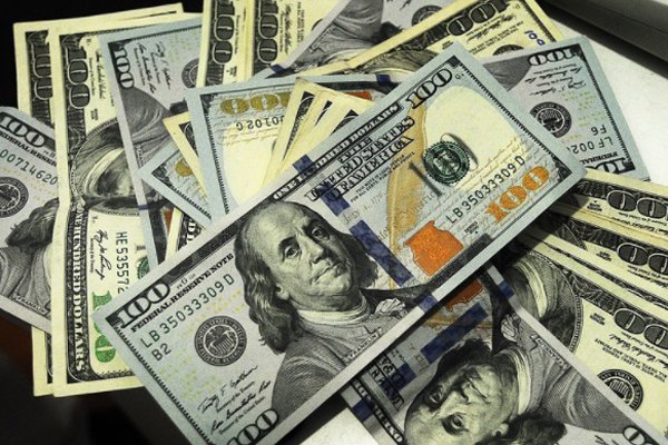 Dólar repunta en Chile y en el mundo por señales de debilidad en Europa