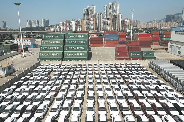 China anuncia nuevos aranceles a EEUU
