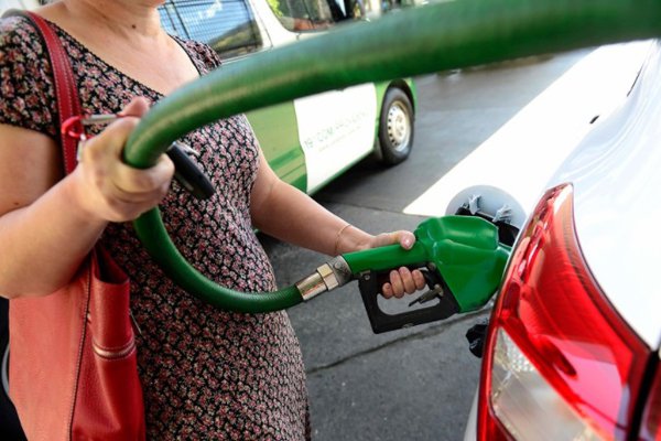 La gasolina y el transporte empujan al IPC un 0,4% en julio y se ubica por encima de las expectativas