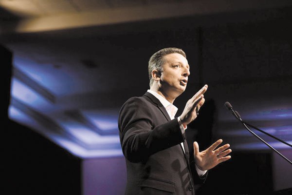 “El teléfono móvil ha cambiado a nuestros clientes”
