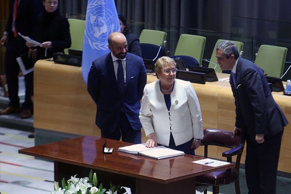 Gobierno defiende desempeño económico tras críticas de exmandataria Bachelet