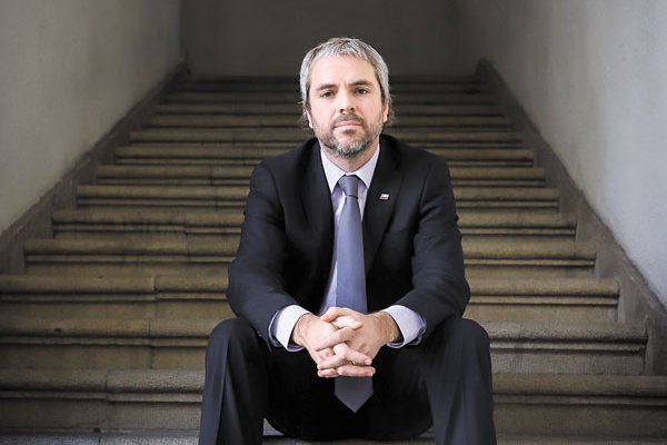 Blumel: “Debemos trabajar para que este dinamismo se sostenga en el tiempo y no se nos caiga”