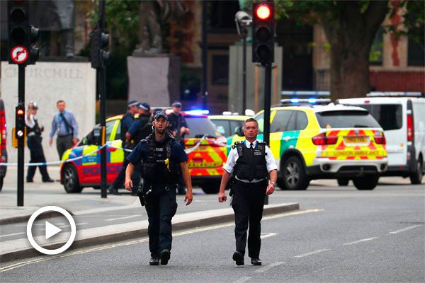 El atropello ante el Parlamento británico es incidente terrorista, según la policía