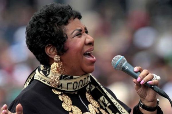 La cantante de soul Aretha Fraklin fallece a los 76 años